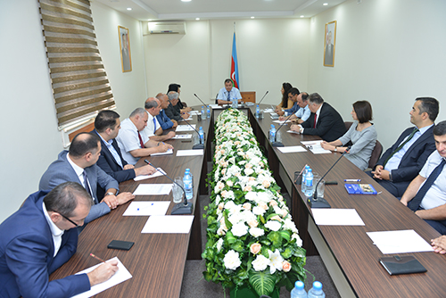 HAKİMLƏR ÜÇÜN İXTİSASARTIRMA KURSLARI KEÇİRİLİB